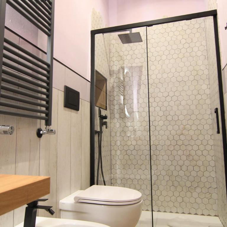 Helle Hus Guest House - 4 min to Metro, Modern & Quiet, Direct to Colosseum - Monolocale Standard - 30