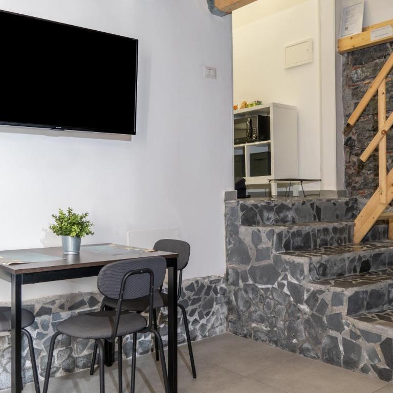 F&M HOUSE - One-Bedroom Apartment - 8
