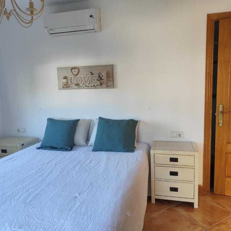 Home with view and swimming pool - Villa - 29