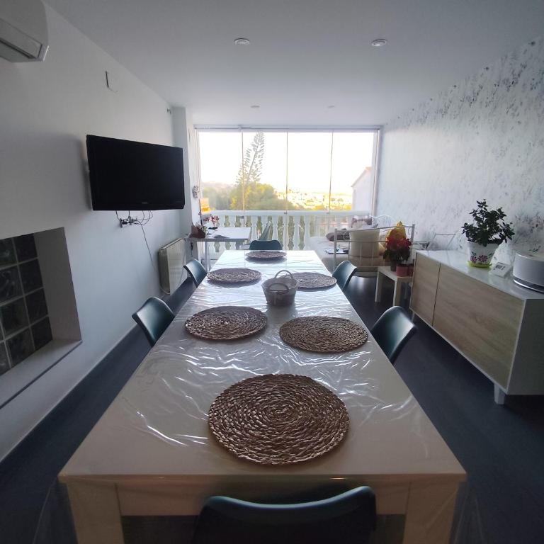 Home with view and swimming pool - Villa - 21
