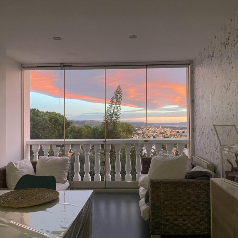 Home with view and swimming pool - Villa - 48