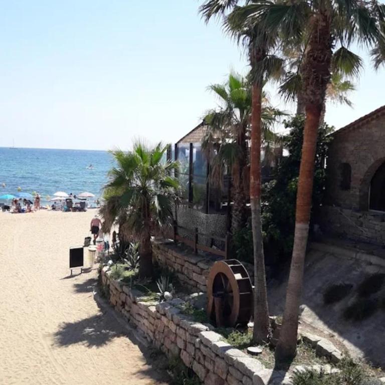 Chambre avec piscine, jacuzzi, vue mer et montagne, plage à pied - Chambre Double avec Terrasse - 12