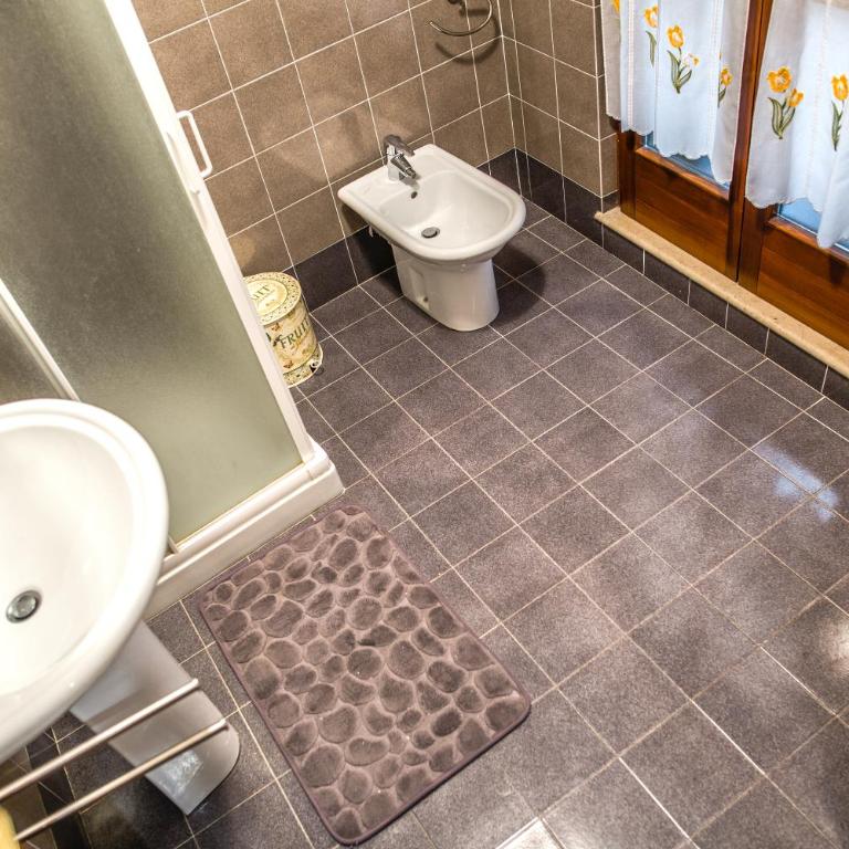 Art&Coffee - Classic Double Room with Private External Bathroom - 1