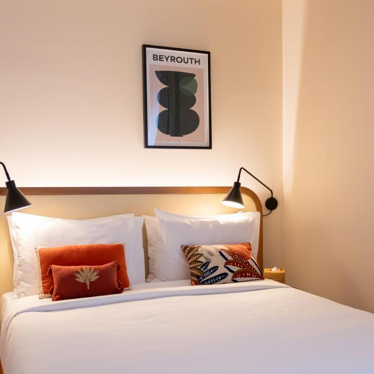 HOOD Hotel - Superior Queen Room - 5
