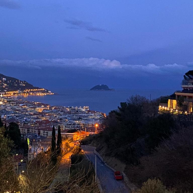 Casa Bellissima New Exclusive Apartment in Alassio - Two-Bedroom Apartment - 18