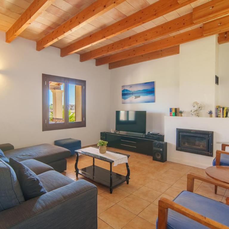 Villa Can Mosca, garden and swimming pool close to beach - Villa de 3 dormitorios - 17