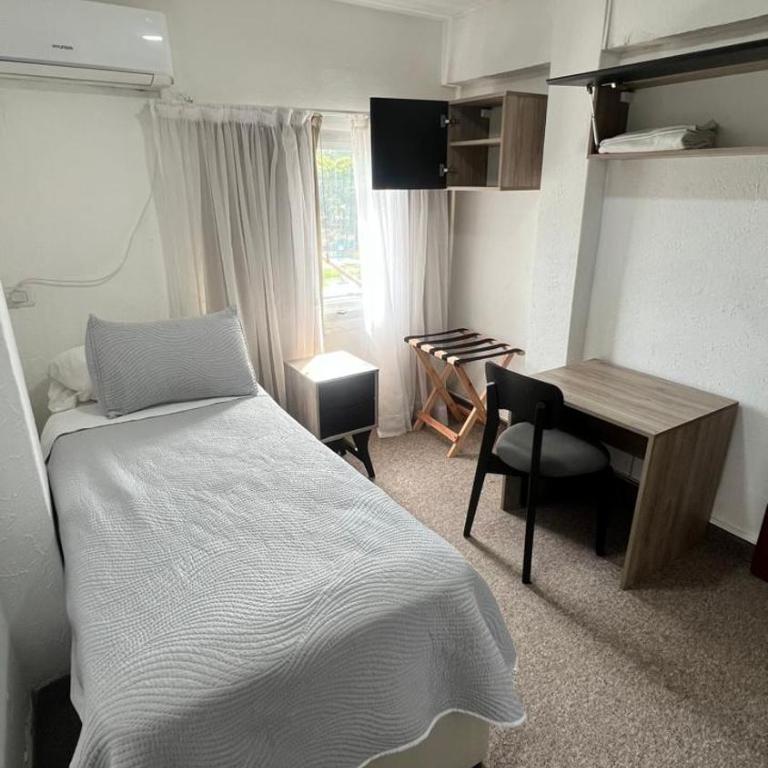 Hotel Plaza - Habitación Individual - 1