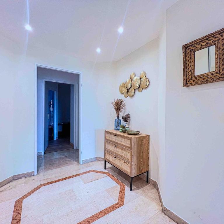 Terrasse Vue Mer - A quelques minutes de Cannes - Two-Bedroom Apartment - 14