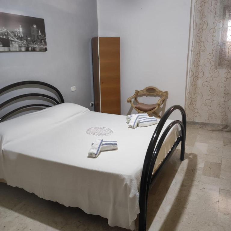 La Finestra sul Mare - Appartamento con 2 Camere da Letto e Vista Porto - 4