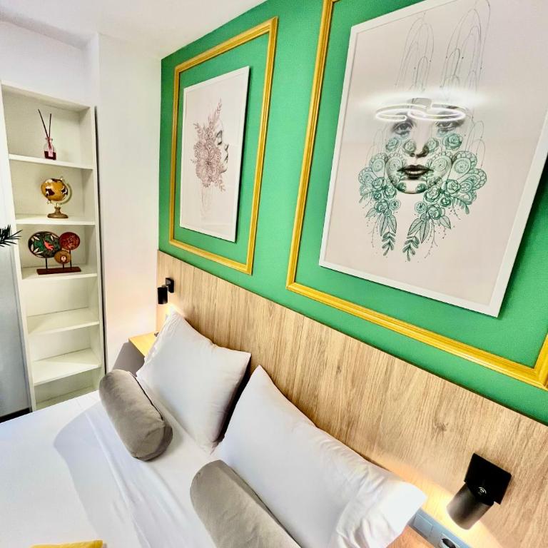Alicante Central Market Suites - One-Bedroom Apartment - 13