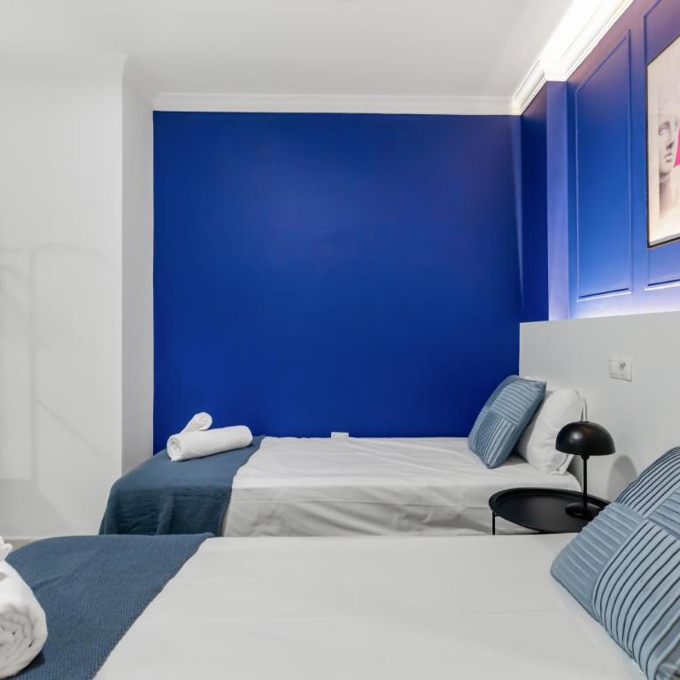Large Attic Las Canteras Rooms - Only adults - Habitación Triple Deluxe - 10