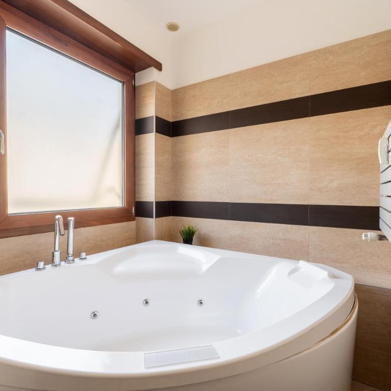 Cielo Suite, Panoramic Apt View with Jacuzzi - Appartamento con 2 Camere da Letto - 2