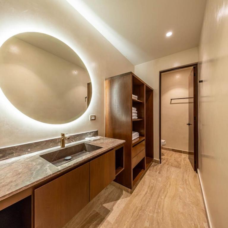 Lux 2BR with Rooftop Pool and Close to Beach - Apartamento - 10