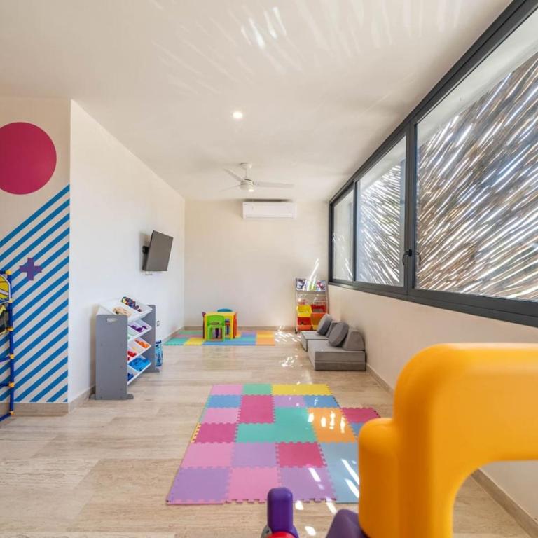 Lux 2BR with Rooftop Pool and Close to Beach - Apartamento - 53