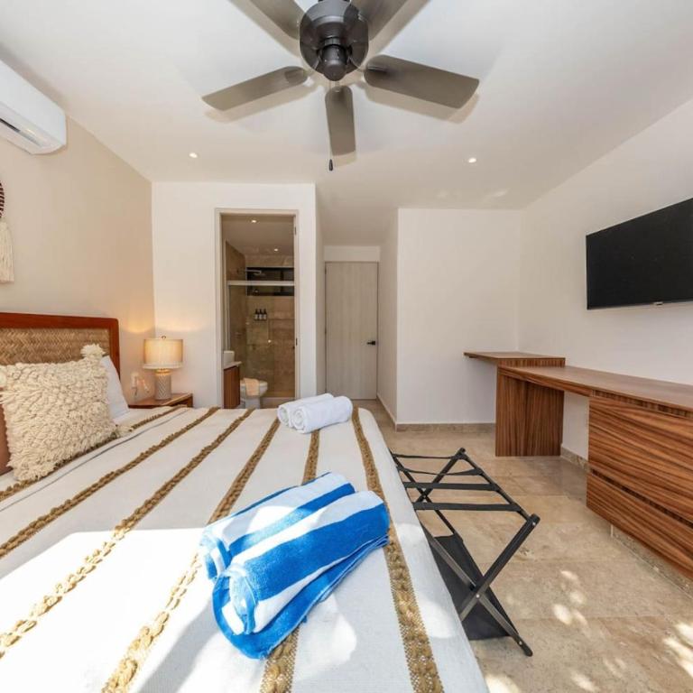 Lux 2 BD with Balcony and Rooftop Pool at Aldea Zama - Apartment - 28