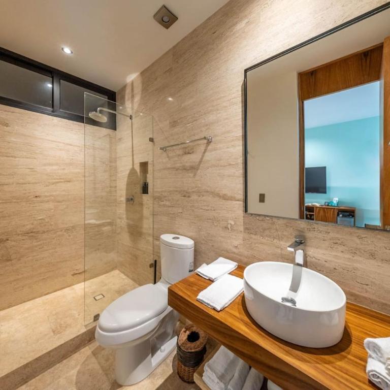 2 BR with Direct Walk-out to Pool, Sauna, and Gym - Apartment - 12