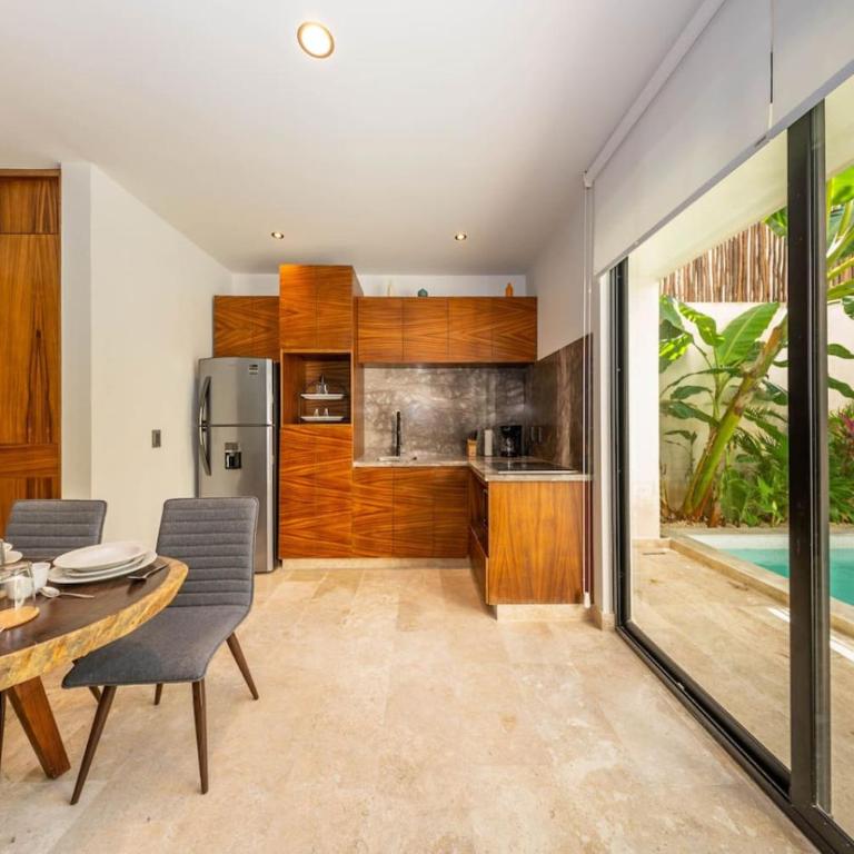 2 BR with Direct Walk-out to Pool, Sauna, and Gym - Apartment - 17
