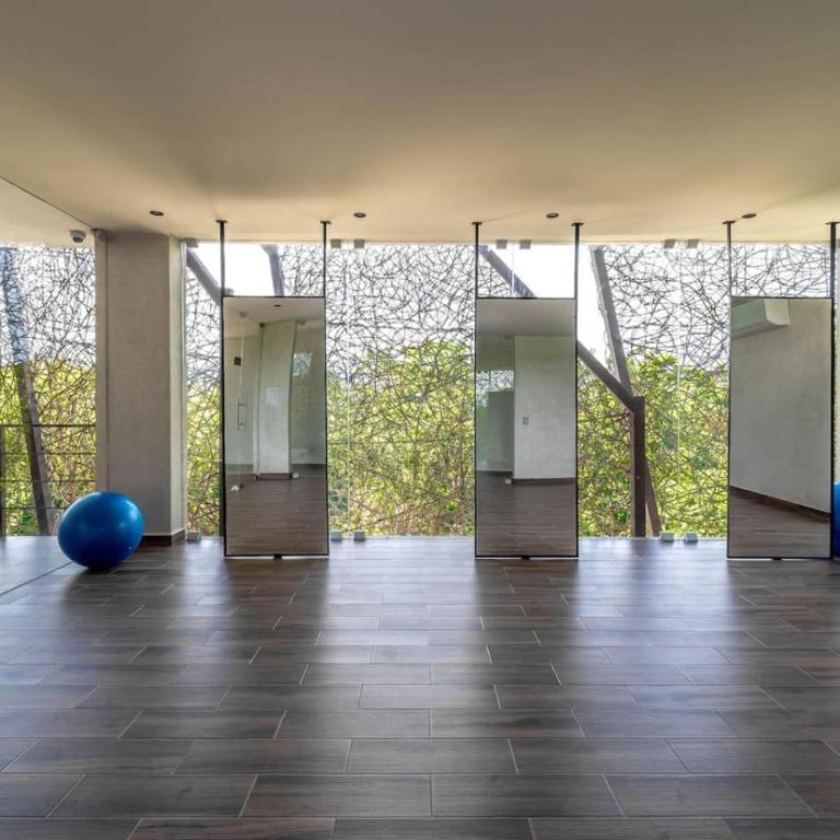 2 BR with Direct Walk-out to Pool, Sauna, and Gym - Apartment - 47