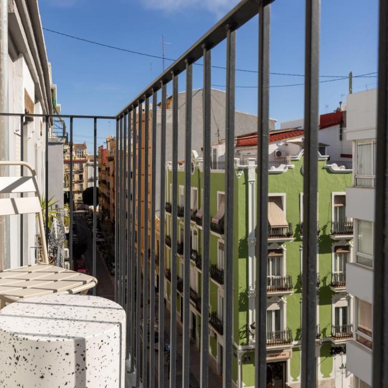Líbere Valencia Ruzafa - Two-Bedroom Apartment with Terrace - 3