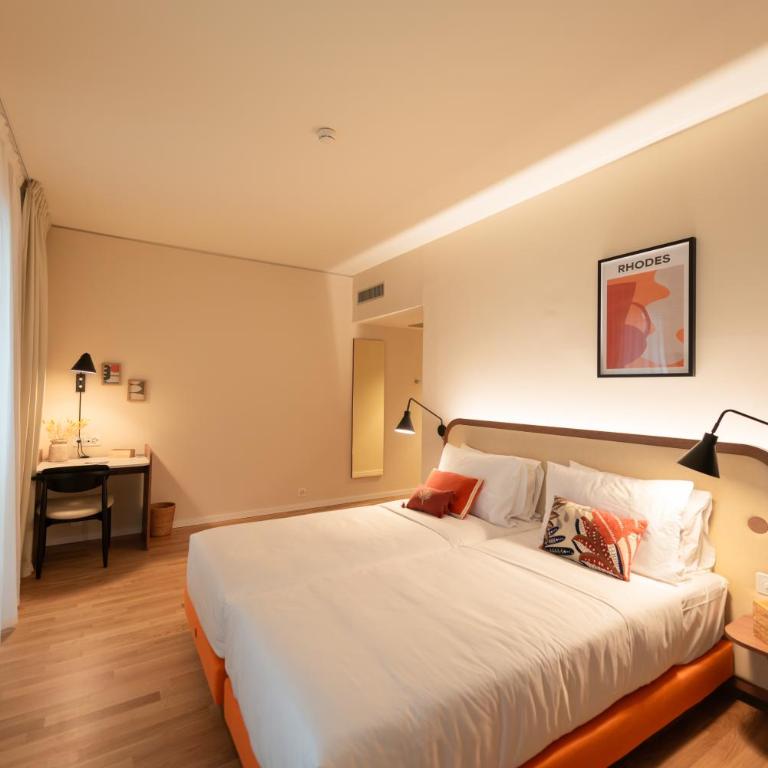 HOOD Hotel - Superior Deluxe Double or Twin Room - 5