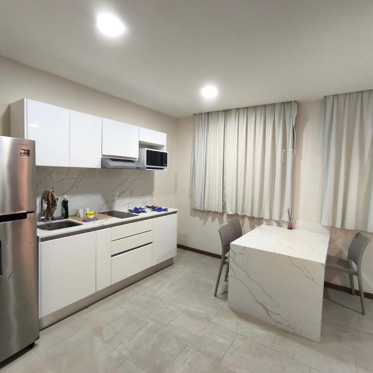 Excelente ubicación a pasos de la playa Coco Beach y de la Quinta Avenida - Apartamento de 2 dormitorios - 4