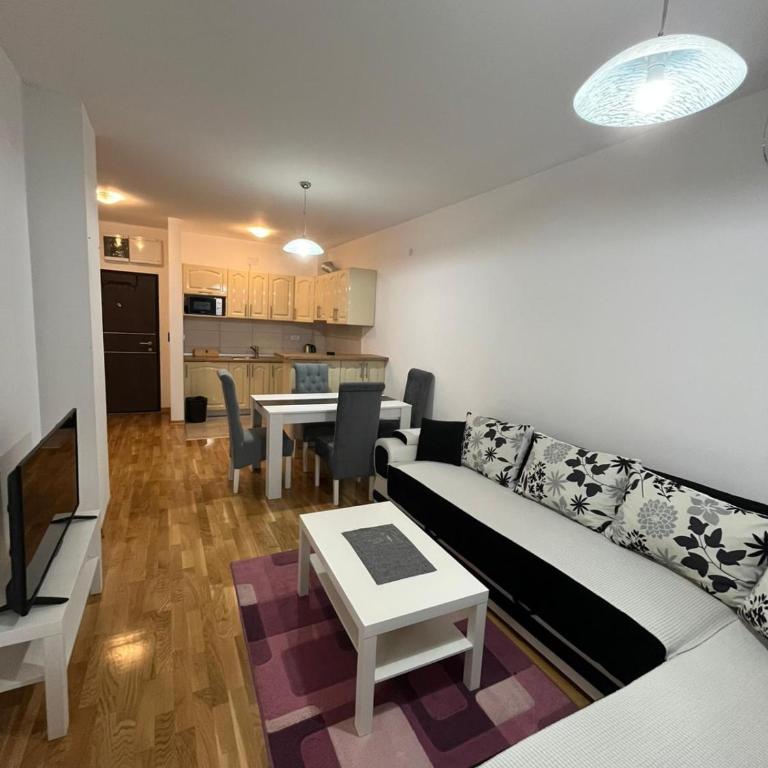 MSApartments - One-Bedroom Apartment - 3