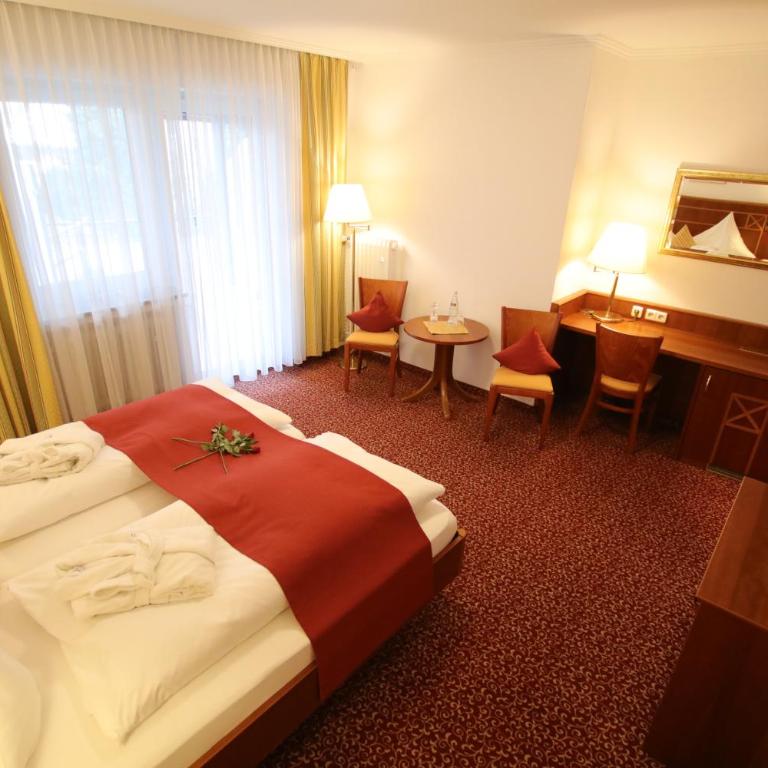 ANGERHOF Kur- und Thermenhotel - Doppelzimmer mit Gartenblick - 1