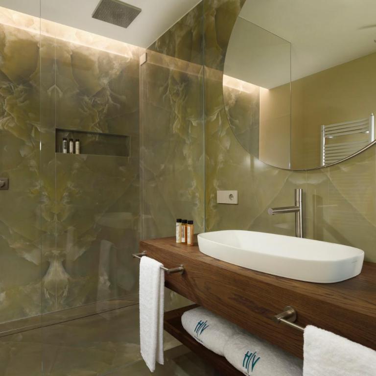 Grand Hotel Victoria concept & spa, by R Collection Hotels - Junior Suite con Vista Lago - 5