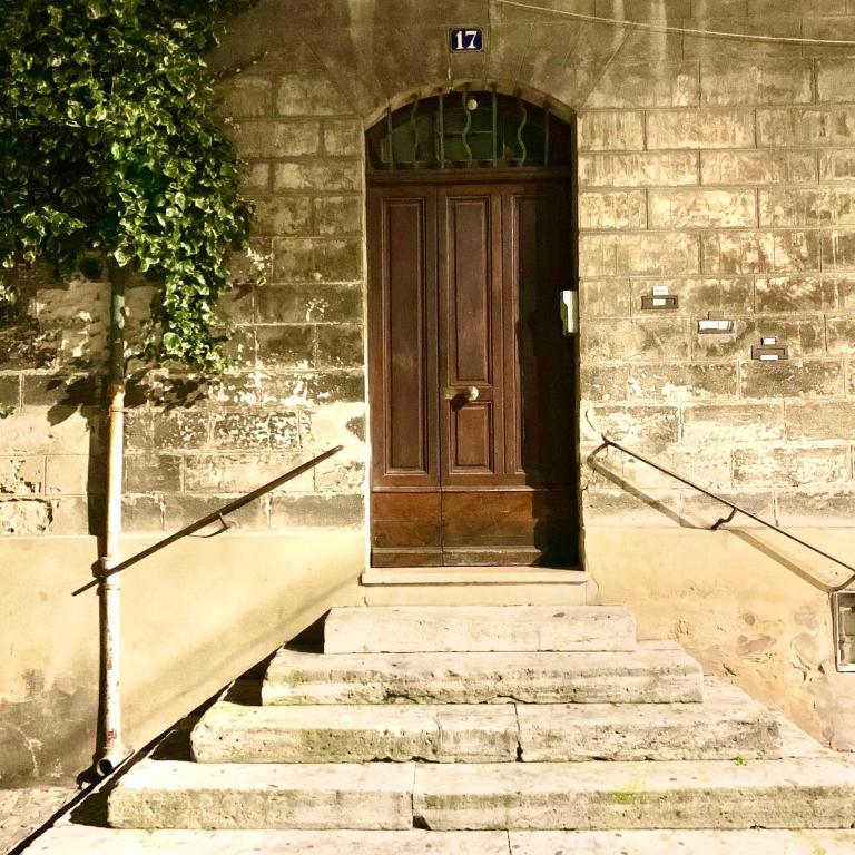 PLACE DU PALAIS DES PAPES 3 chambres Parking Climatisation 3 Salles de bain - Apartment mit 3 Schlafzimmern - 20