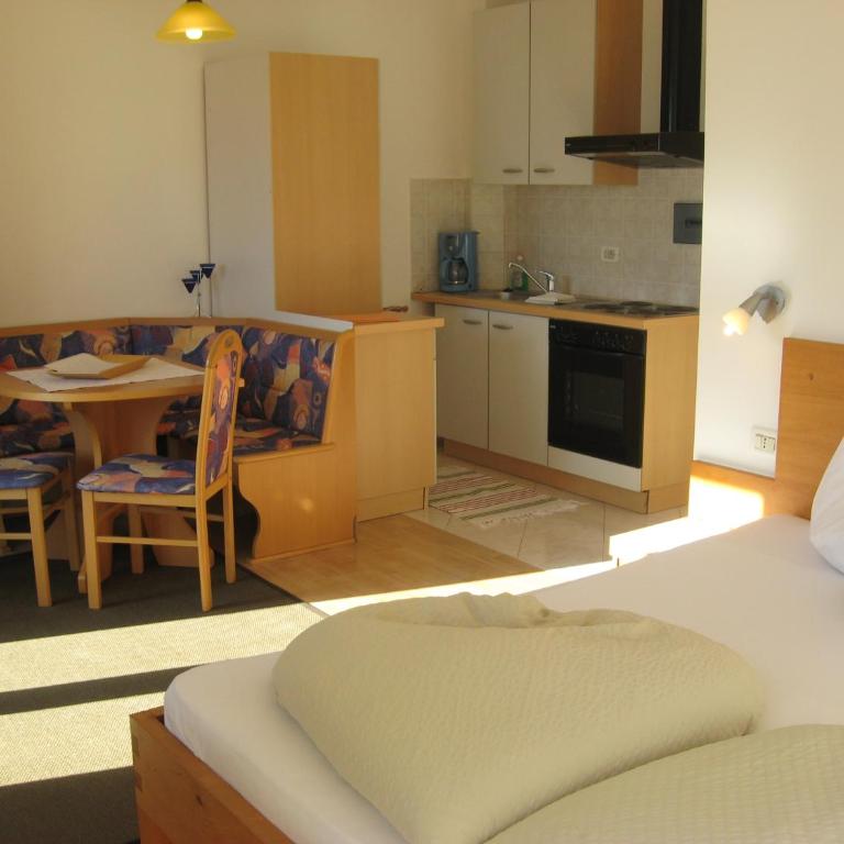 Pension Chalet Andy - Monolocale con Balcone - 4