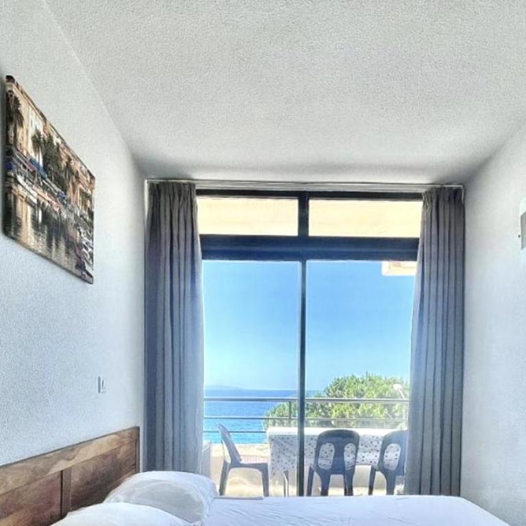 T2 avec PISCINE Chauffée - VUE EXCEPTIONNELLE sur la Mer - Parking & Wifi - Plage à 50m - Appartement 1 Chambre - 9