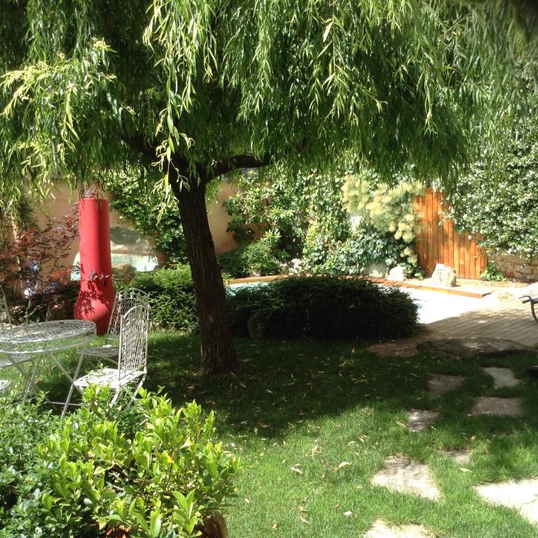 Lori's Inn - Appartement 1 Chambre - Vue sur Jardin - 9
