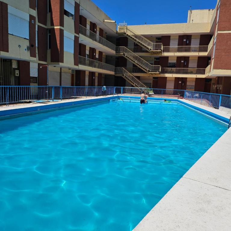 Cálido Loft con pileta cerca del centro. - Apartamento de 1 dormitorio - 2
