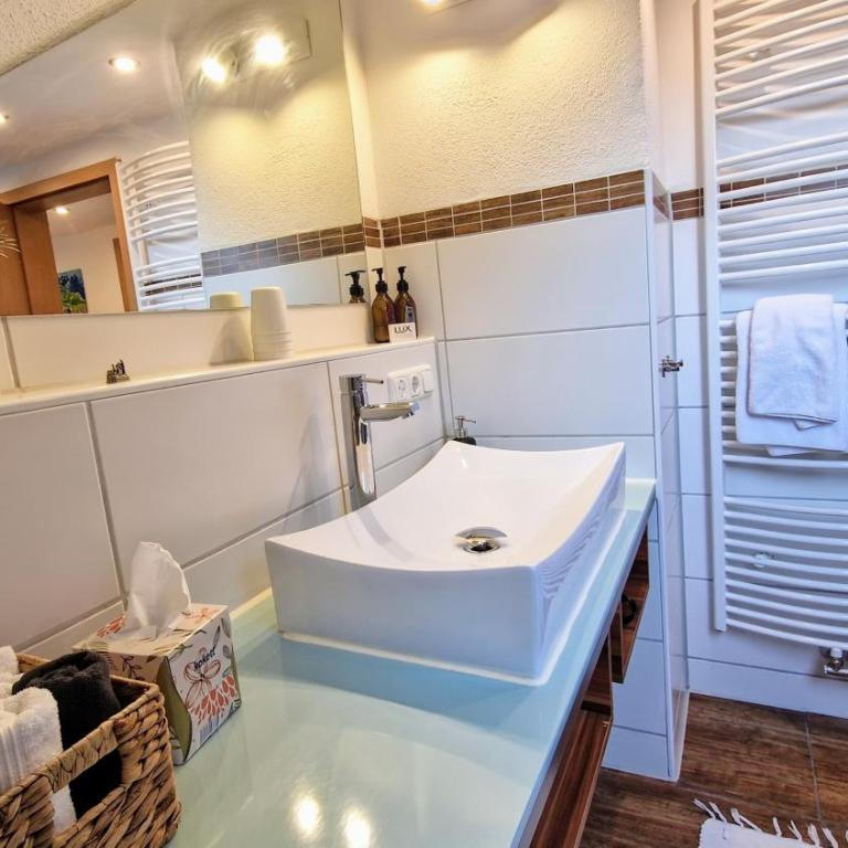 Ferienwohnungen Wolf - Wohnung "Falkenstein" mit 3 Zimmer - Apartment - 12