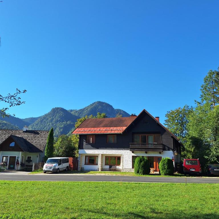 Adventure House - Camera Matrimoniale con Vista Giardino - 5
