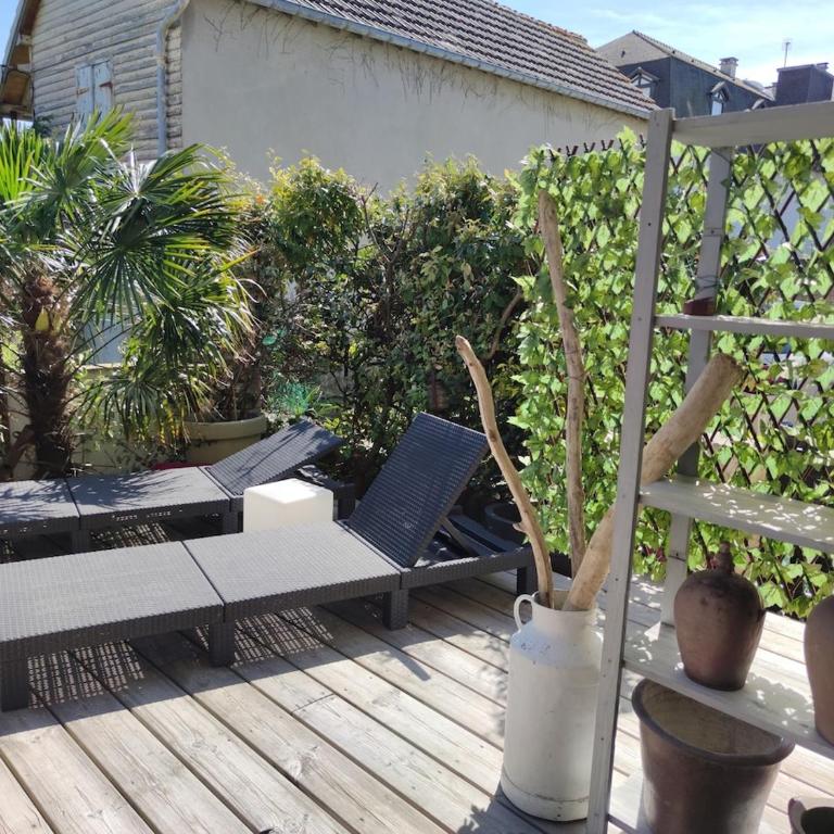 Grand appartement 3 pièces, terrasse au sud et mer à 80m - Two-Bedroom Apartment - 9