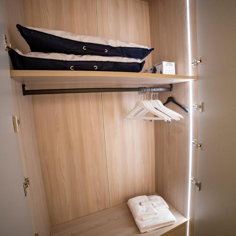 APARTMENT ANDROMEDA - Deluxe Triple Room - 14