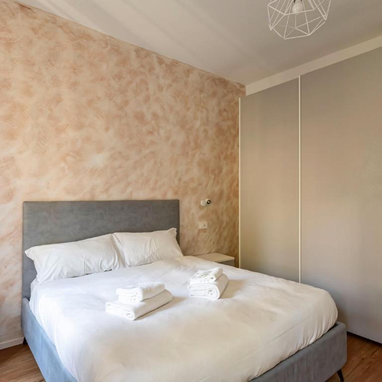 GuestHost - Padova living Experience - Diamante Apartment, Rubino Room and Smeraldo Room with shared refreshment area - One-Bedroom Apartment - 4
