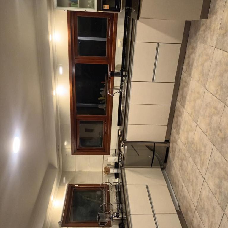 Tomy - Three-Bedroom House - 4
