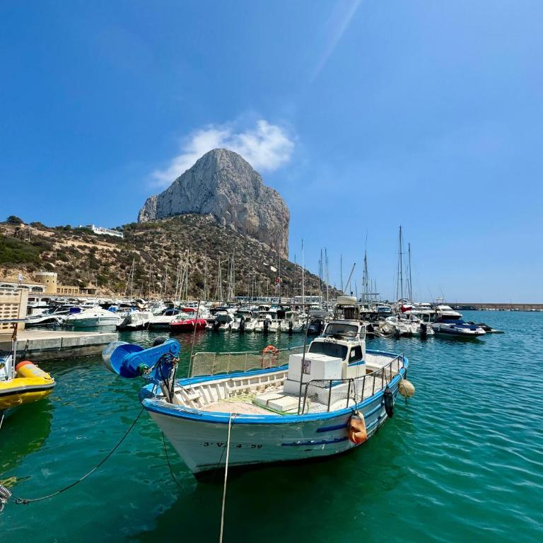 Casa Carabassi - Three-Bedroom Premium Apartment with Balcony - 32