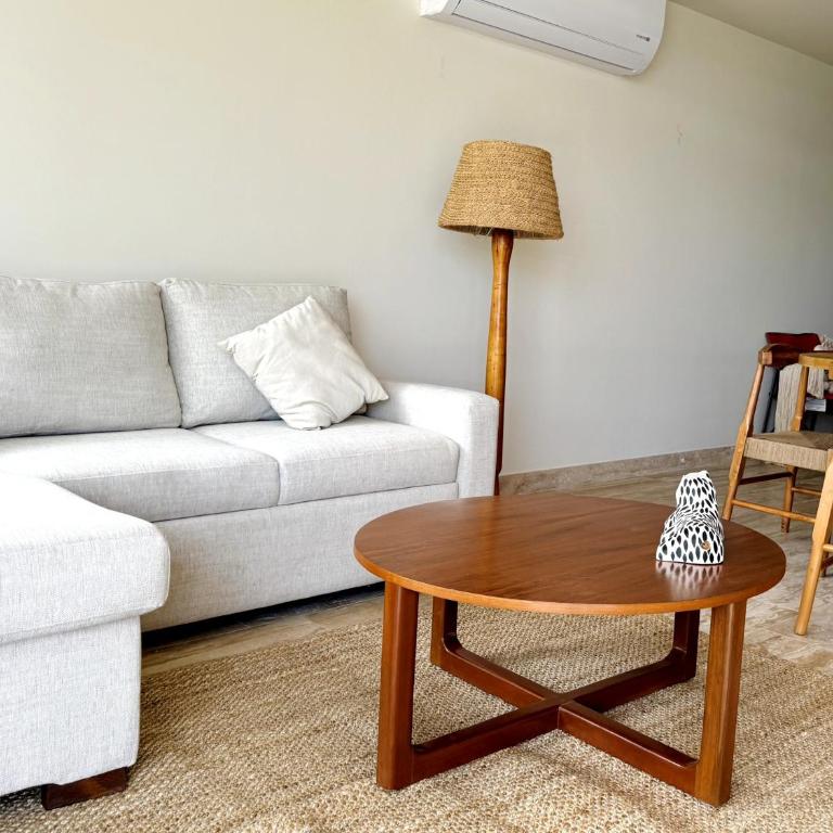 Playacar Residents - Two-Bedroom Deluxe Apartment with Balcony - 13