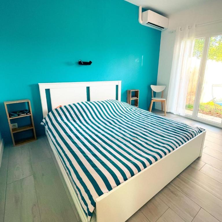 Maison au calme avec piscine - Maison 2 Chambres - 17