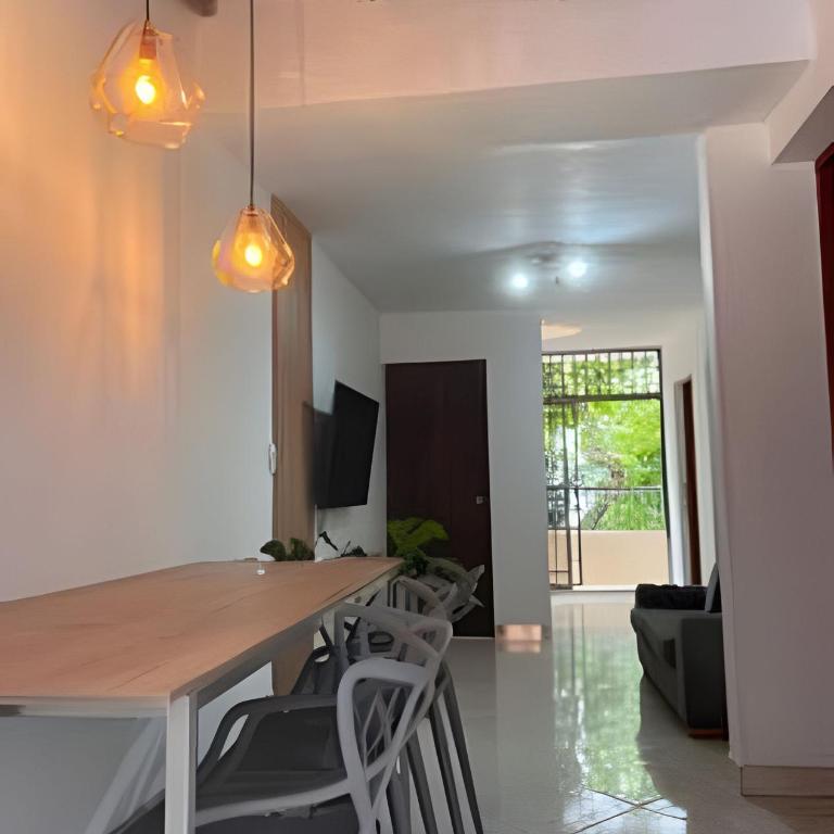 Apartamentos Urban Park laureles - Apartamento con balcón - 9