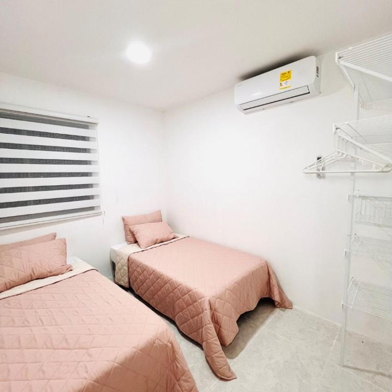 Cozy Beachside 3BR Apartment near the Walled City - Three-Bedroom Apartment - 12