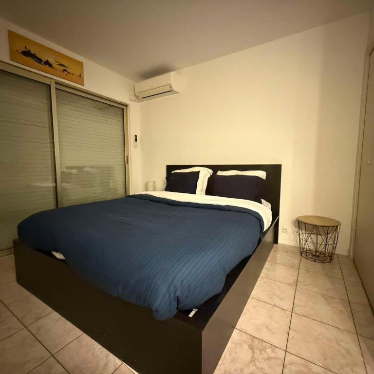 13 Rue Edith Cavell - Apartment - 2