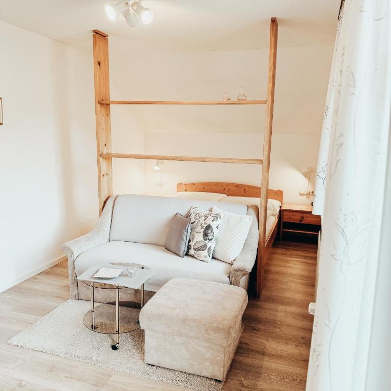 Alpenquartier Montafon - Apartment mit 1 Schlafzimmer, Balkon und Bergblick - 1