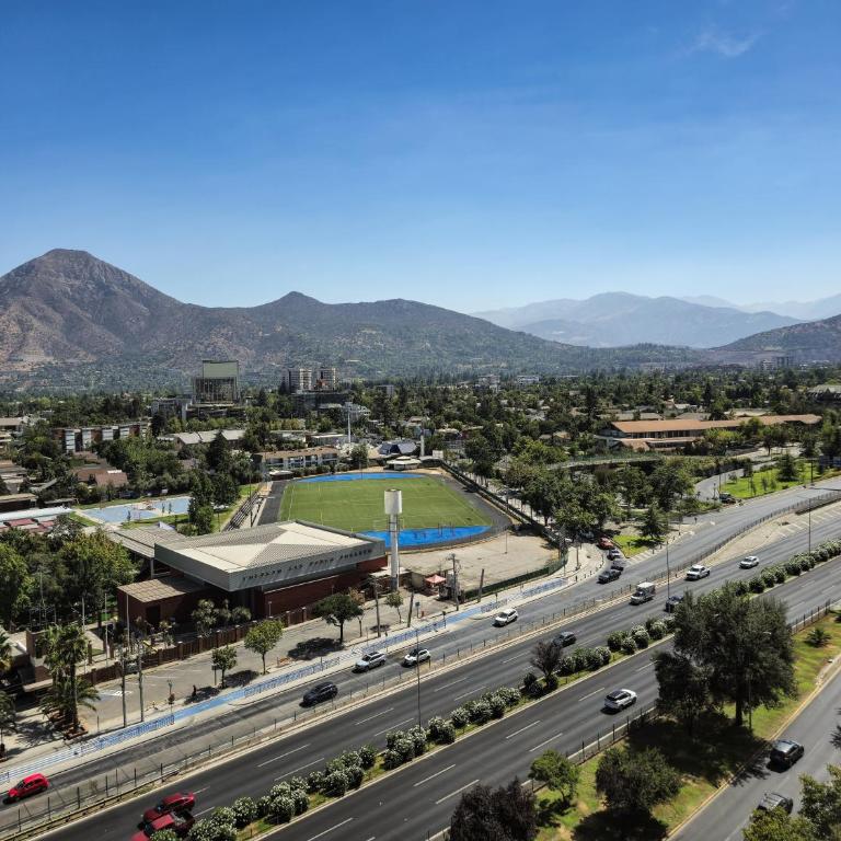 Depto Premium a pasos del Parque Arauco con aire acondicionado - Apartamento de 2 dormitorios - 26