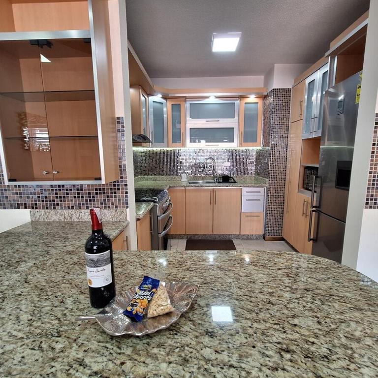 Lujo,Ubicación,Espacioso & Hermoso Apto en Los2Caminos-Boleita - One-Bedroom Apartment - 13