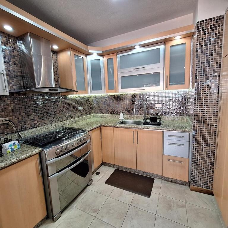 Lujo,Ubicación,Espacioso & Hermoso Apto en Los2Caminos-Boleita - One-Bedroom Apartment - 28