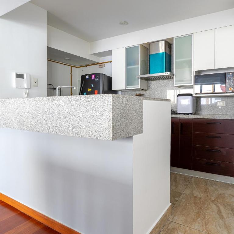 Modern Apartment Diez Canseco Miraflores 1 BR - 1,5 BD - Wifi - One-Bedroom Apartment - 9